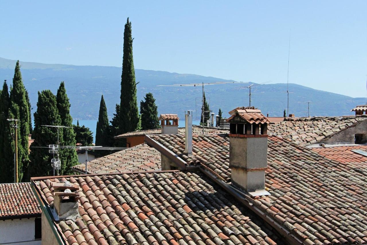 Casa Marsilva - Holiday Apartment With Roof Terrace, Near The Lake Toscolano Maderno Exterior photo